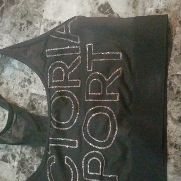 Victoria Sport Bra - Picture 3 of 8